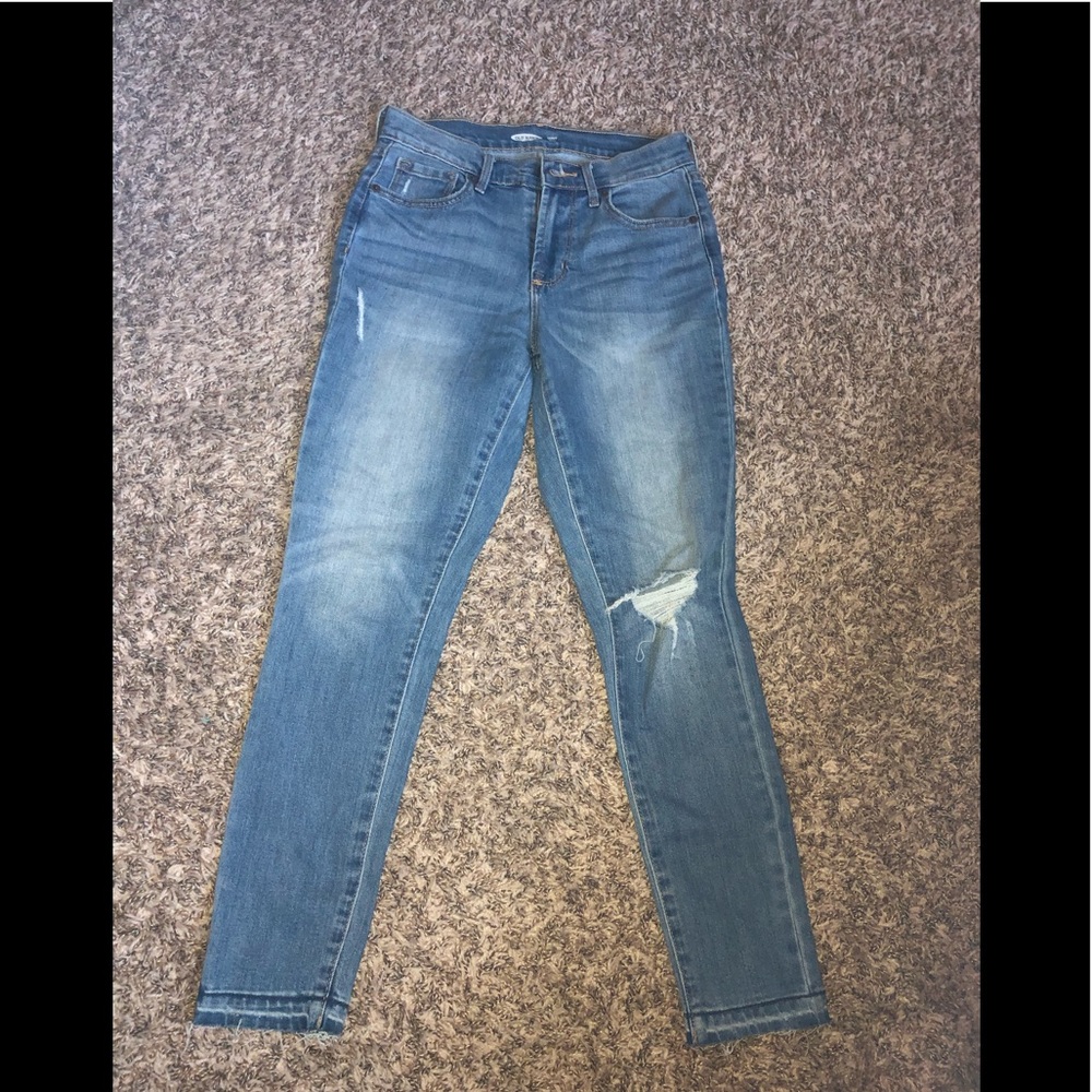 CURVY SKINNY JEANS NEVER WORN!